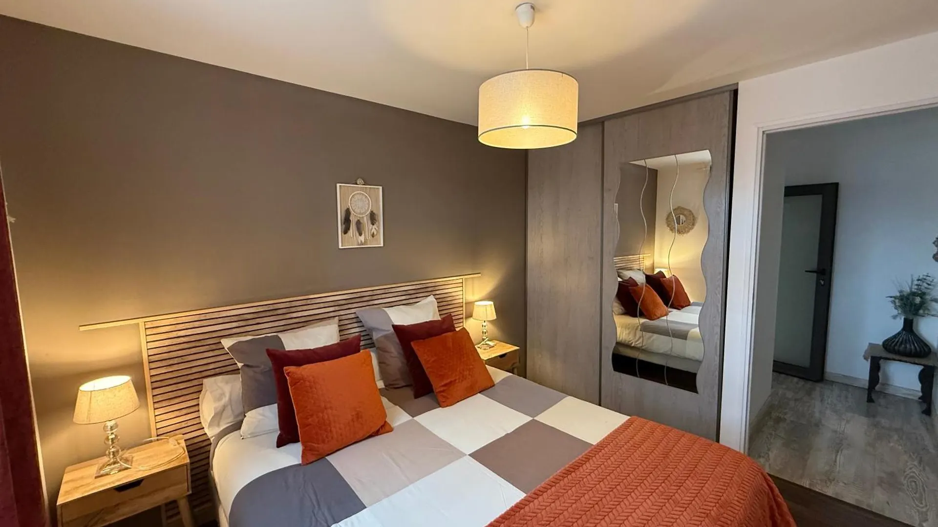 Apartment Au Calme, Confortable Avec Terrasse Le Pouzin