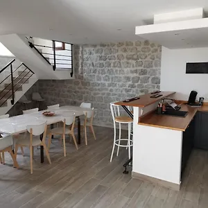  Hébergement de vacances Maison Du Troubadour